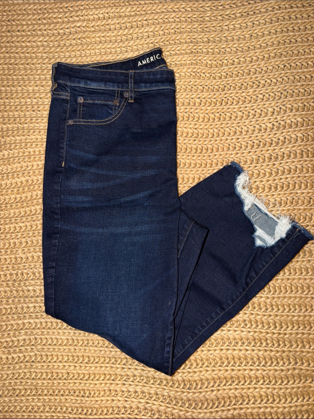 American Eagle HI-RISE CROP FLARE 16S